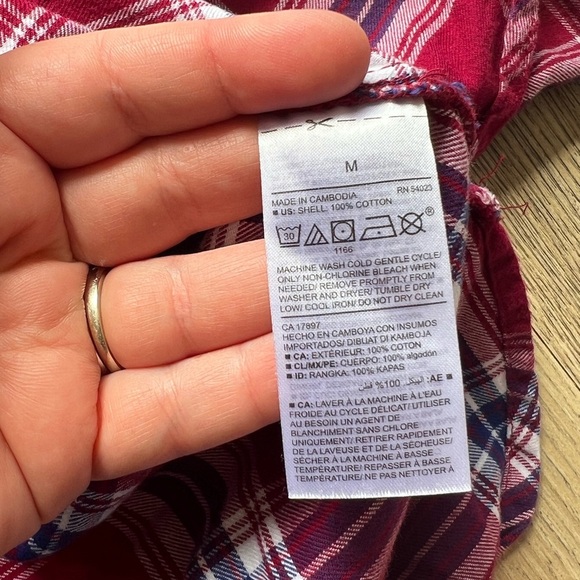 Old Navy Flannel - Picture 3 of 4